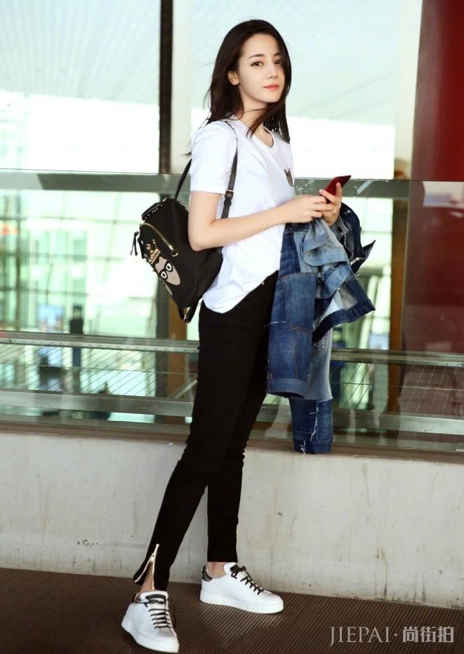 �����Ȱʹ�����ġ���辿㡱�������ȳ��ģ�